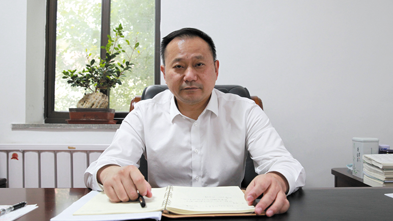 著力構(gòu)建新體系 激活平安“一池水”——專(zhuān)訪(fǎng)本溪市委常委、政法委書(shū)記徐勝